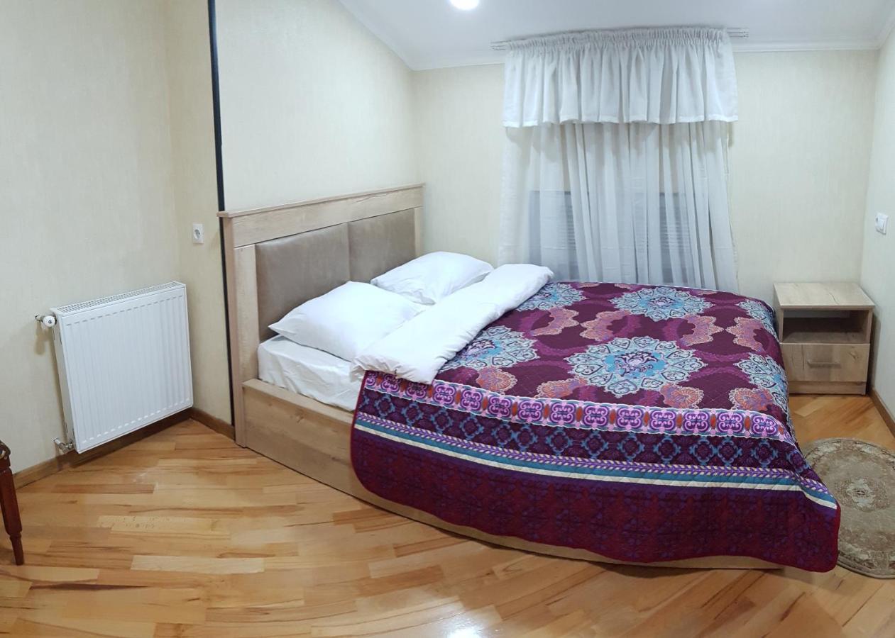Guest House 15A Кутаиси Екстериор снимка
