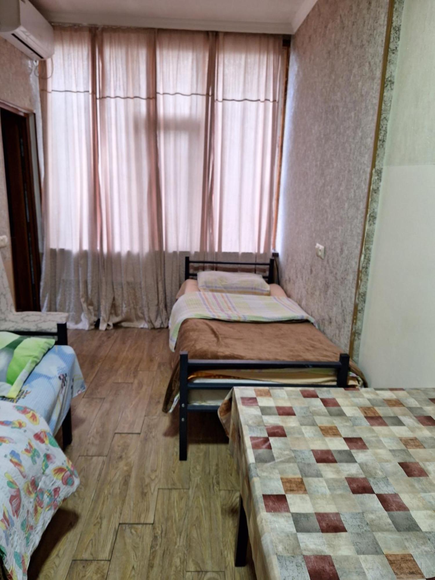 Guest House 15A Кутаиси Екстериор снимка