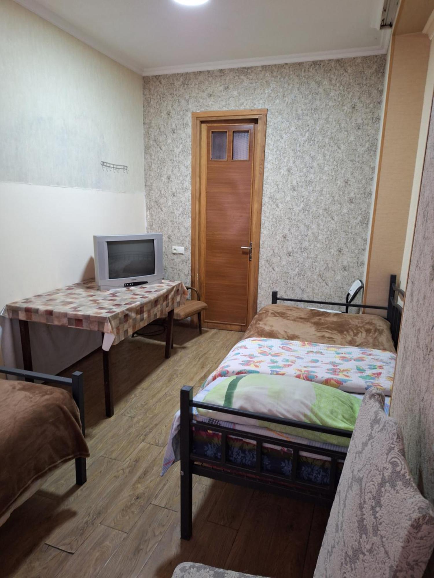 Guest House 15A Кутаиси Екстериор снимка