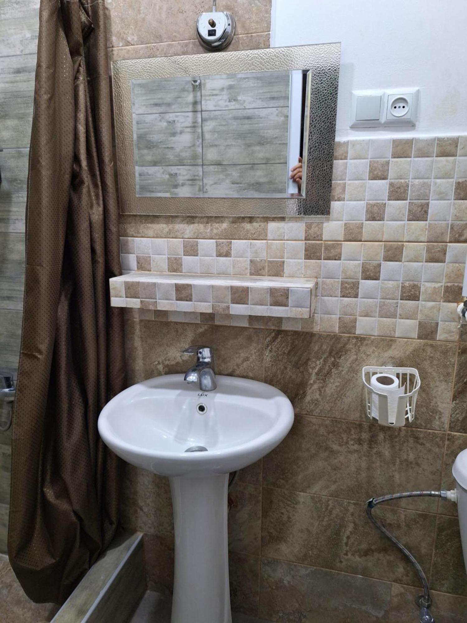 Guest House 15A Кутаиси Екстериор снимка
