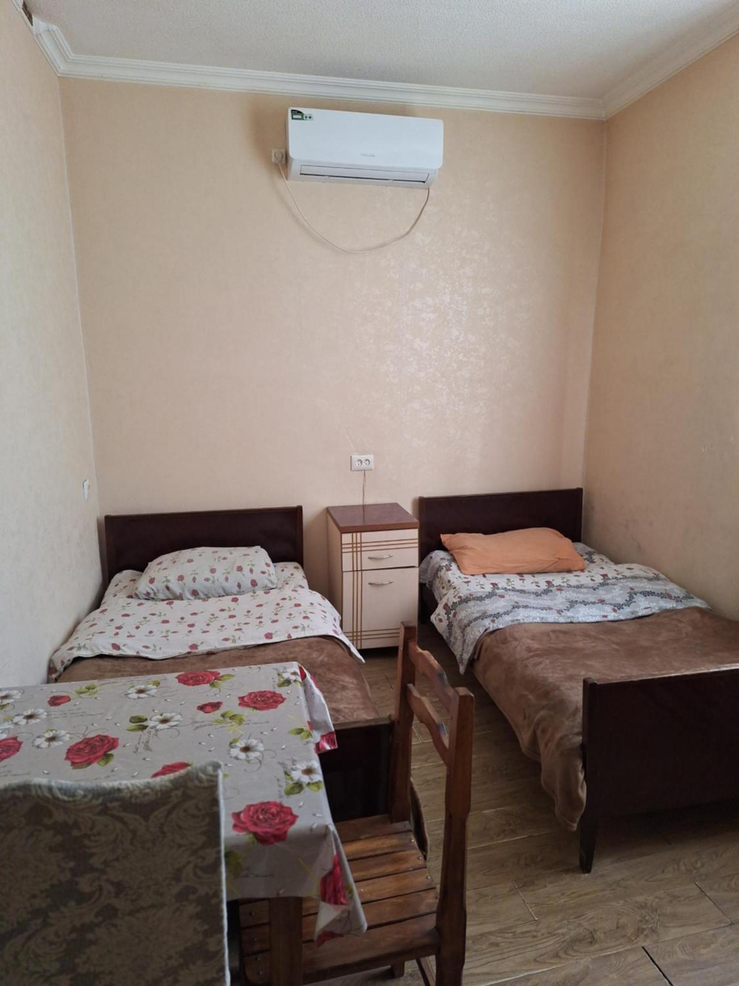 Guest House 15A Кутаиси Екстериор снимка