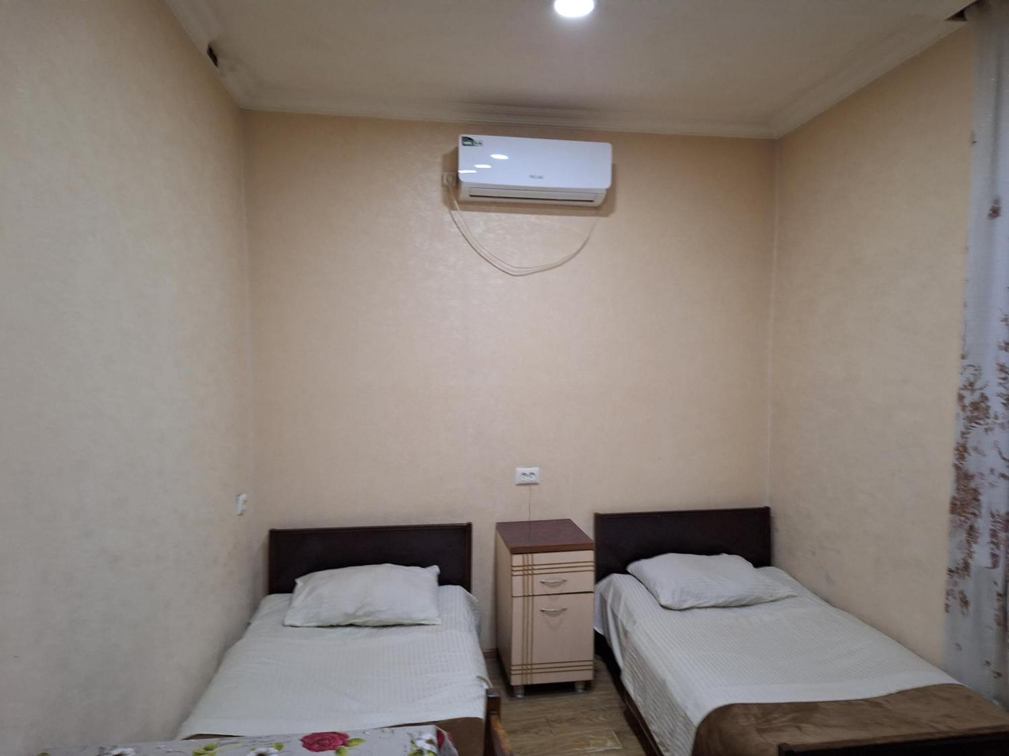 Guest House 15A Кутаиси Екстериор снимка