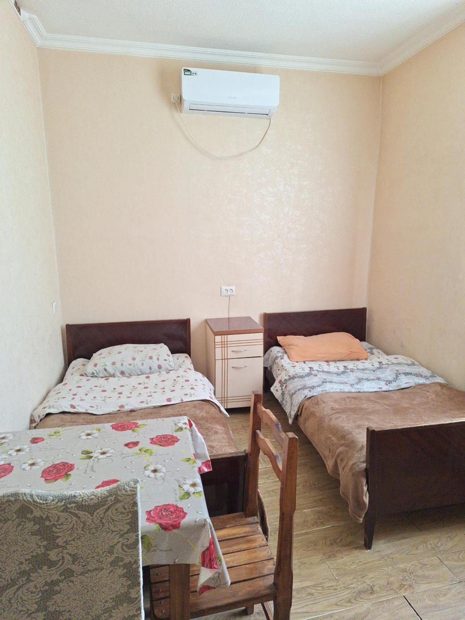 Guest House 15A Кутаиси Екстериор снимка
