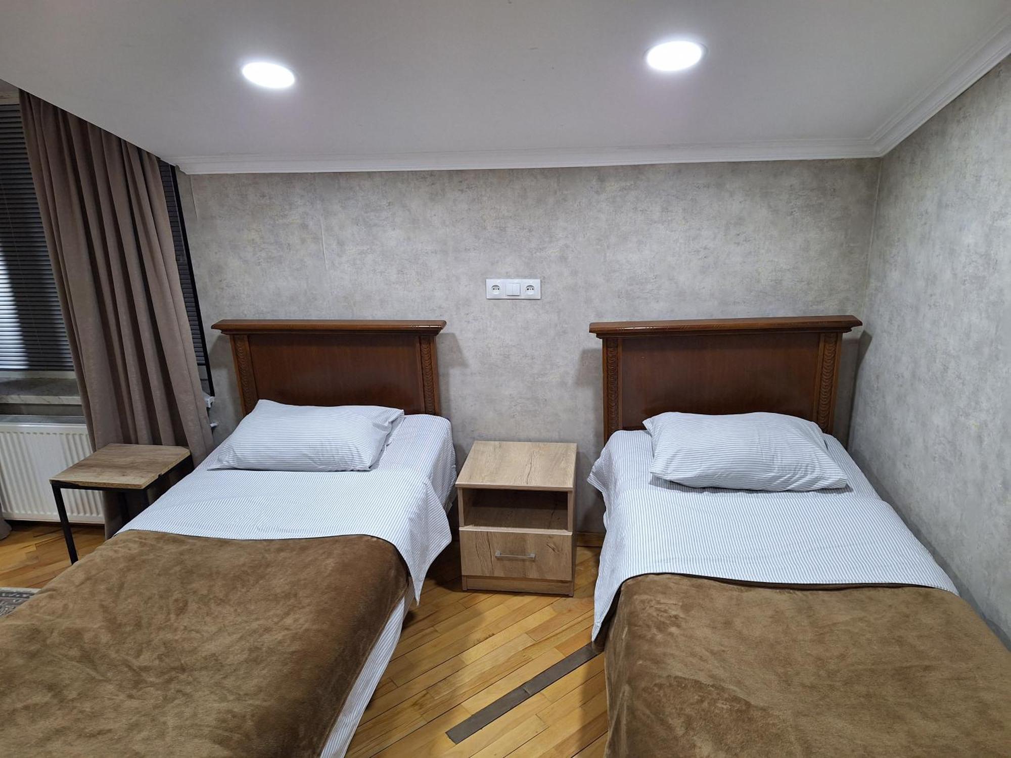 Guest House 15A Кутаиси Екстериор снимка