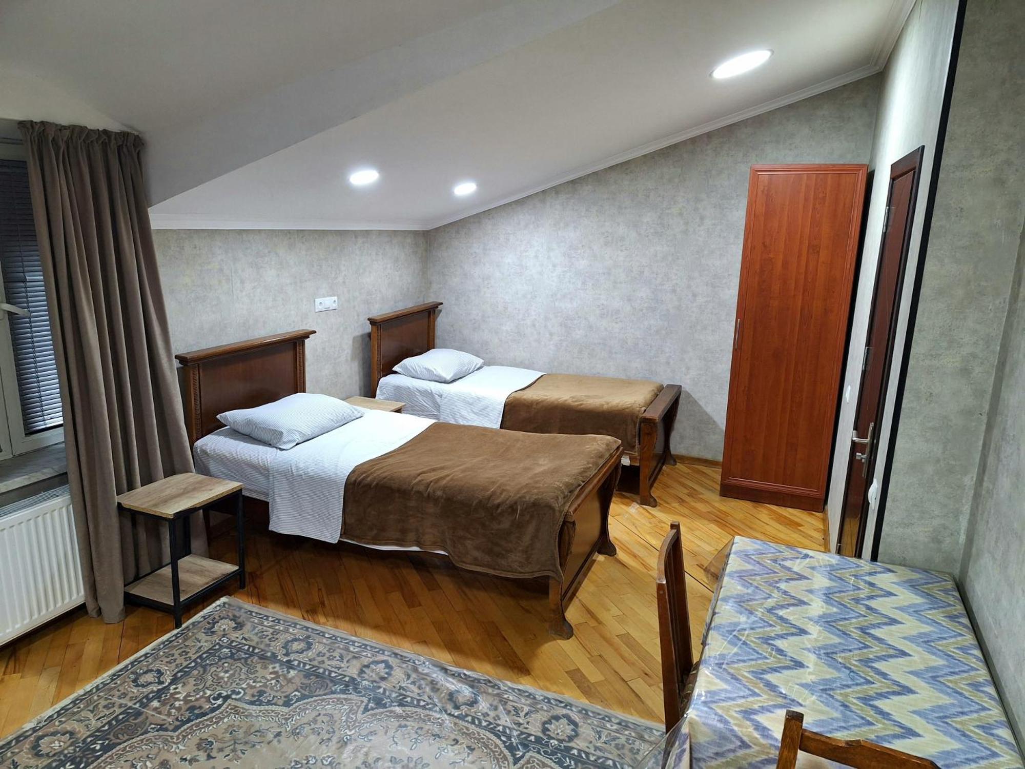 Guest House 15A Кутаиси Екстериор снимка