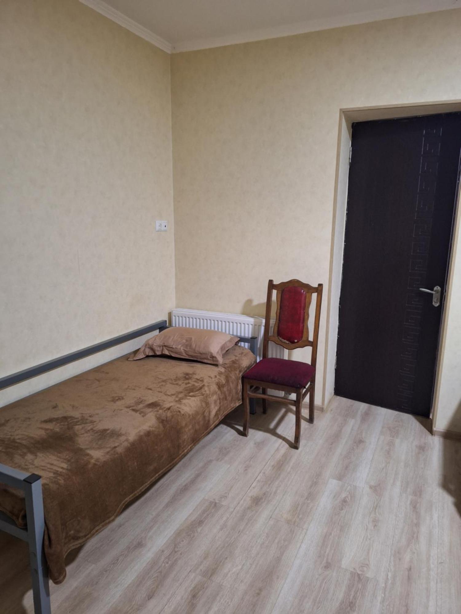 Guest House 15A Кутаиси Екстериор снимка